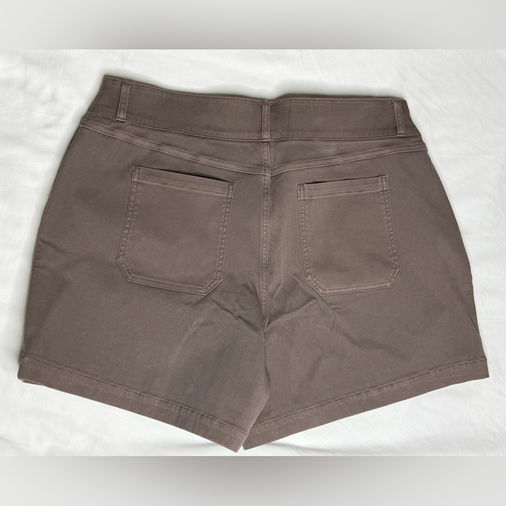 Spanx 6” Twill Shorts Womens Sz 2X Brown Stretch Flat Front Pockets Plus - Picture 2 of 8